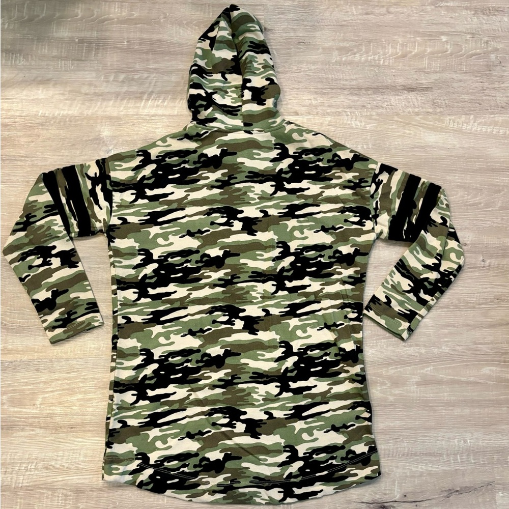 b & b Boutique Camo Hoodie Women’s Large Green Camouflage Long Sleeve Hooded Top - Picture 4 of 8